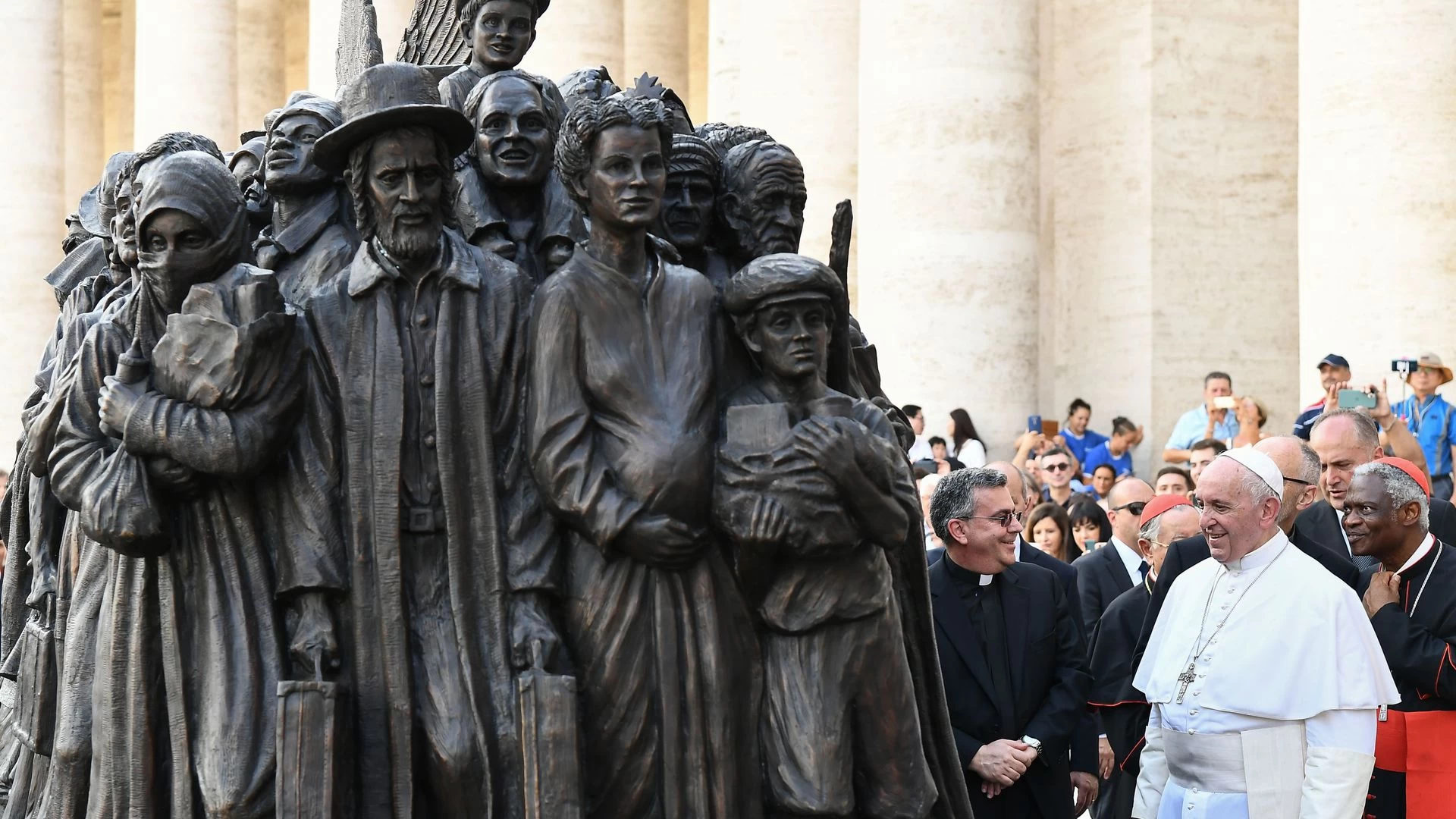 Πάπας Φραγκίσκος: «Οι χώρες που κατασκευάζουν όπλα προκαλούν την προσφυγιά αλλά αρνούνται να υποδεχθούν τους πρόσφυγες»